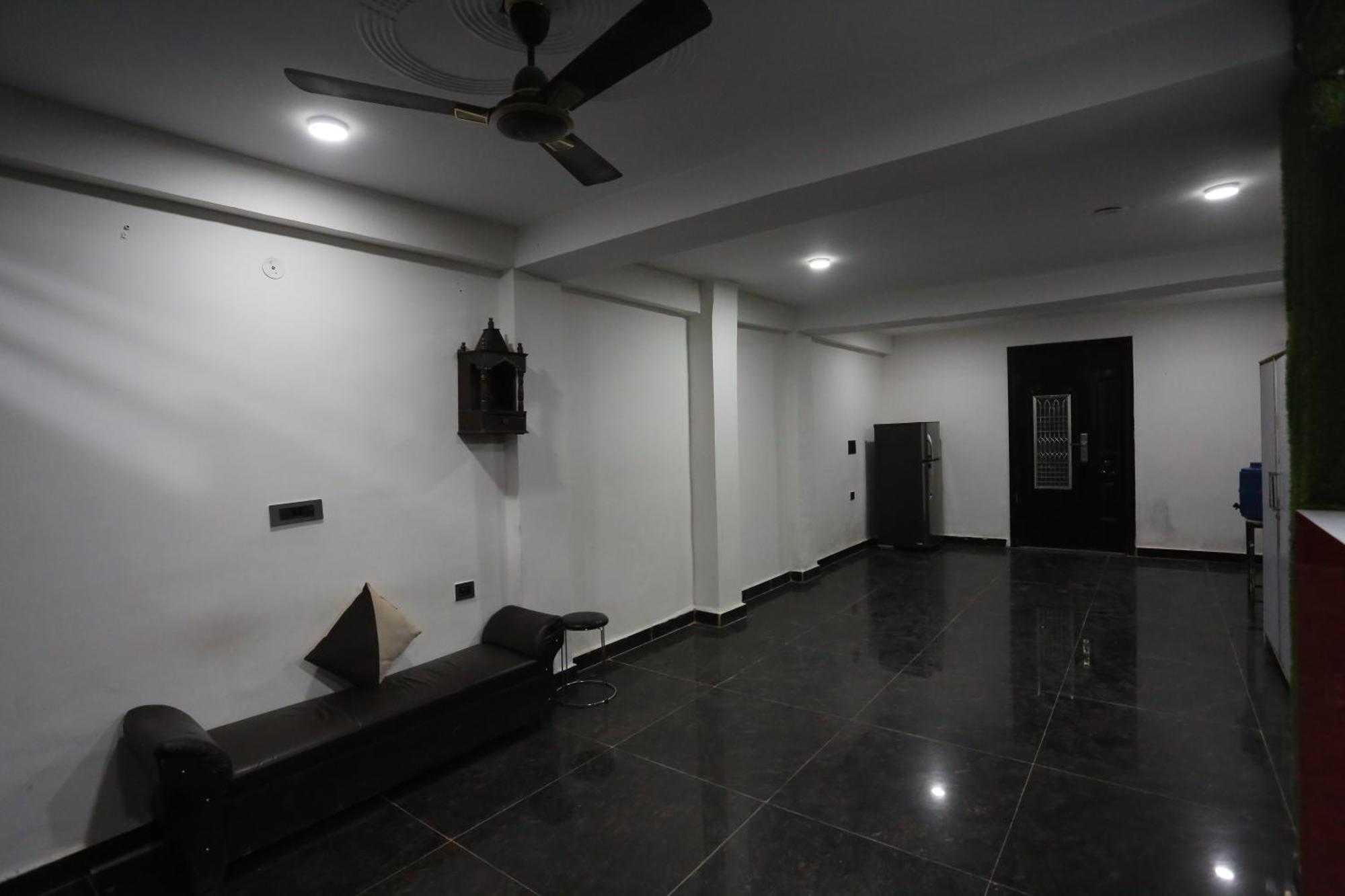 Hotel Twamev Couple Friendly Laxmi Nagar 新德里 外观 照片