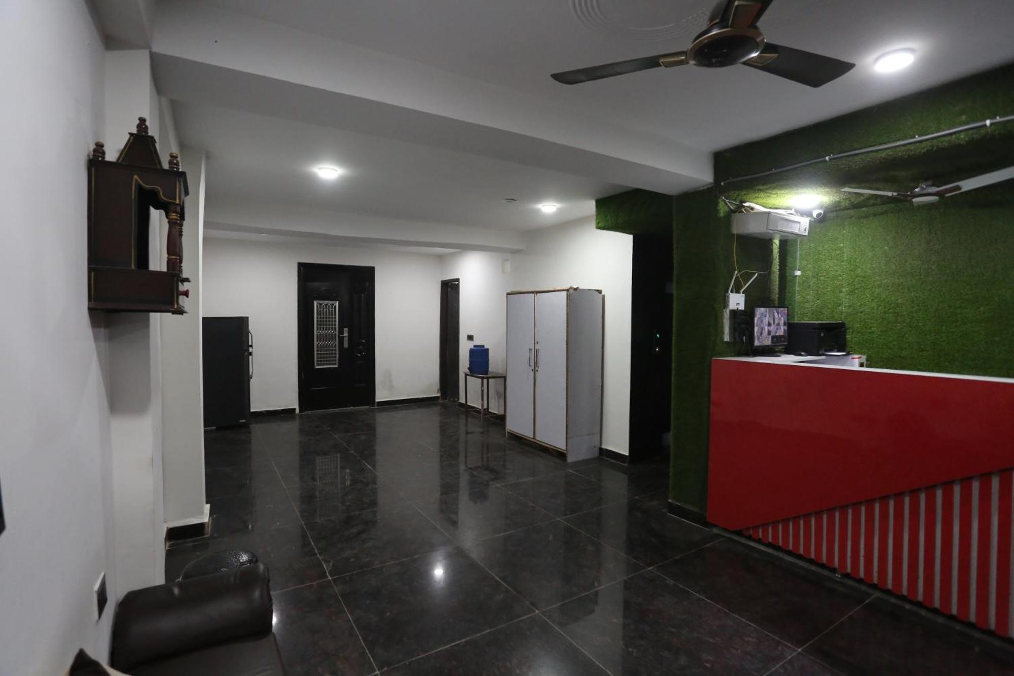 Hotel Twamev Couple Friendly Laxmi Nagar 新德里 外观 照片